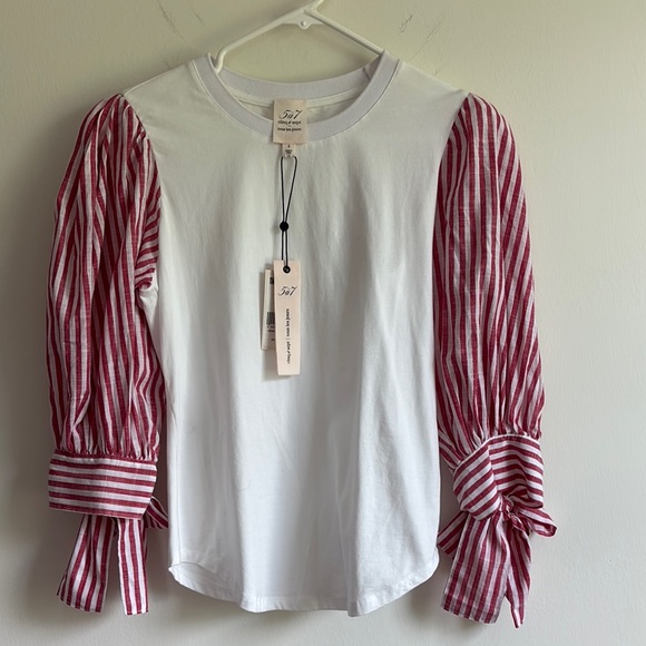 cinq a sept Tops - Cinq à Sept White and Red Striped Sleeve Top